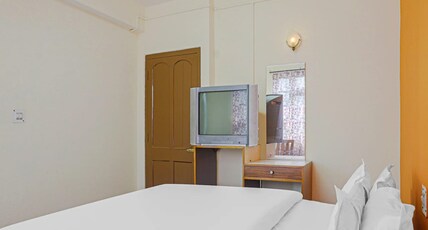 Hotel Ridgeway Room Type - Standard Double Bed Room