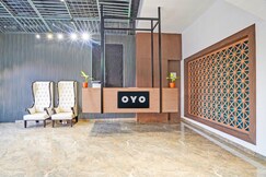 Super Hotel O THE VANTAGE INN