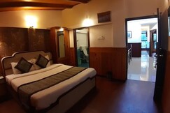 Vansh Regency (1 min walk from Lake & Mall Road)