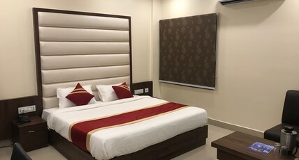tirupati hotel Room Type - Ac Deluxe