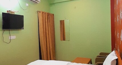 Shiv Niketan Guest House 200 Mtr From Sri Ram Mandir Room Type - Deluxe double room AC