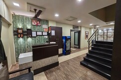 HOTEL GOLDEN