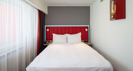 Park Inn by Radisson Bucharest Hotel & Residence Room Type - Standard Room - Balcony Park Inn by Radisson Bucharest Hotel & Residence Room Type - Standard Room - Balcony