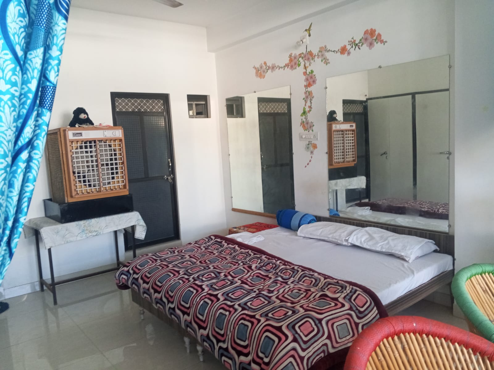 Rajasthani haveli hotel - Tap to explore photos
