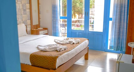 BOHO BY THE BEACH Room Type - Premium Room With Pool View