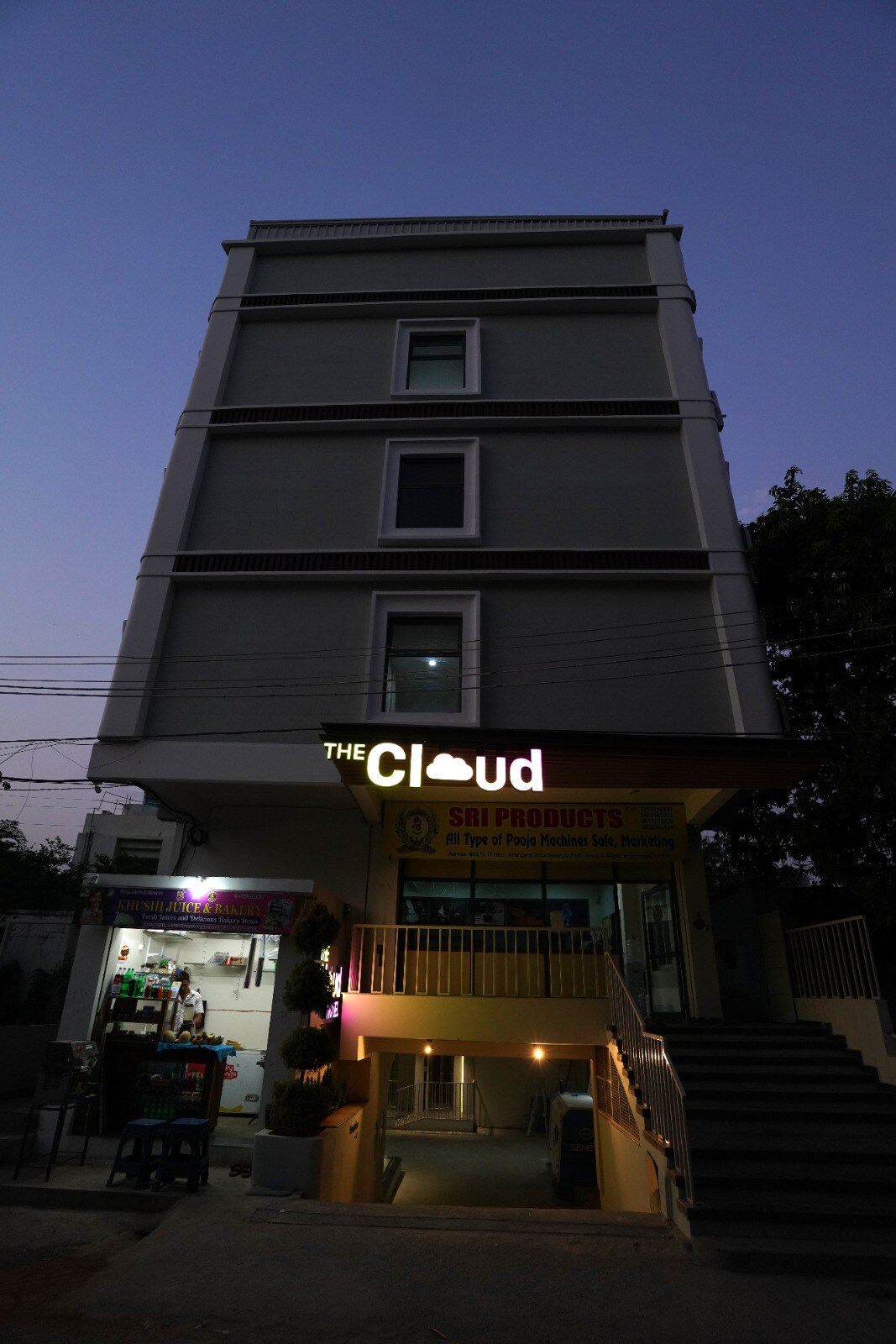 Hotel The Cloud - Tap to explore photos