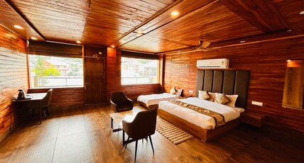 HOTEL POSTCARD Room Type - Family Room with Mountain View HOTEL POSTCARD Room Type - Family Room with Mountain View