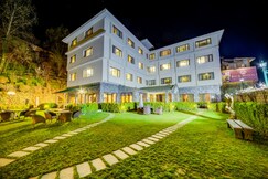 Rock Manali By Vivaan (Centrally heated River side Resort)