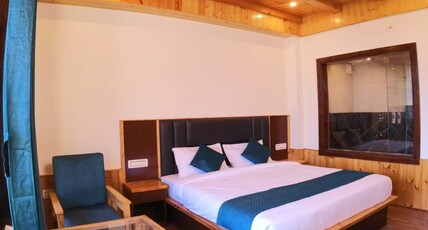 Krozen Heights Room Type - FAMILY ROOM WITH BALCONY Krozen Heights Room Type - FAMILY ROOM WITH BALCONY