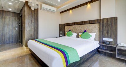 HOTEL BIKALAL Room Type - Super Deluxe Room