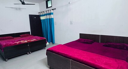 Delight Inn Guest House & PG Room Type - Family Room