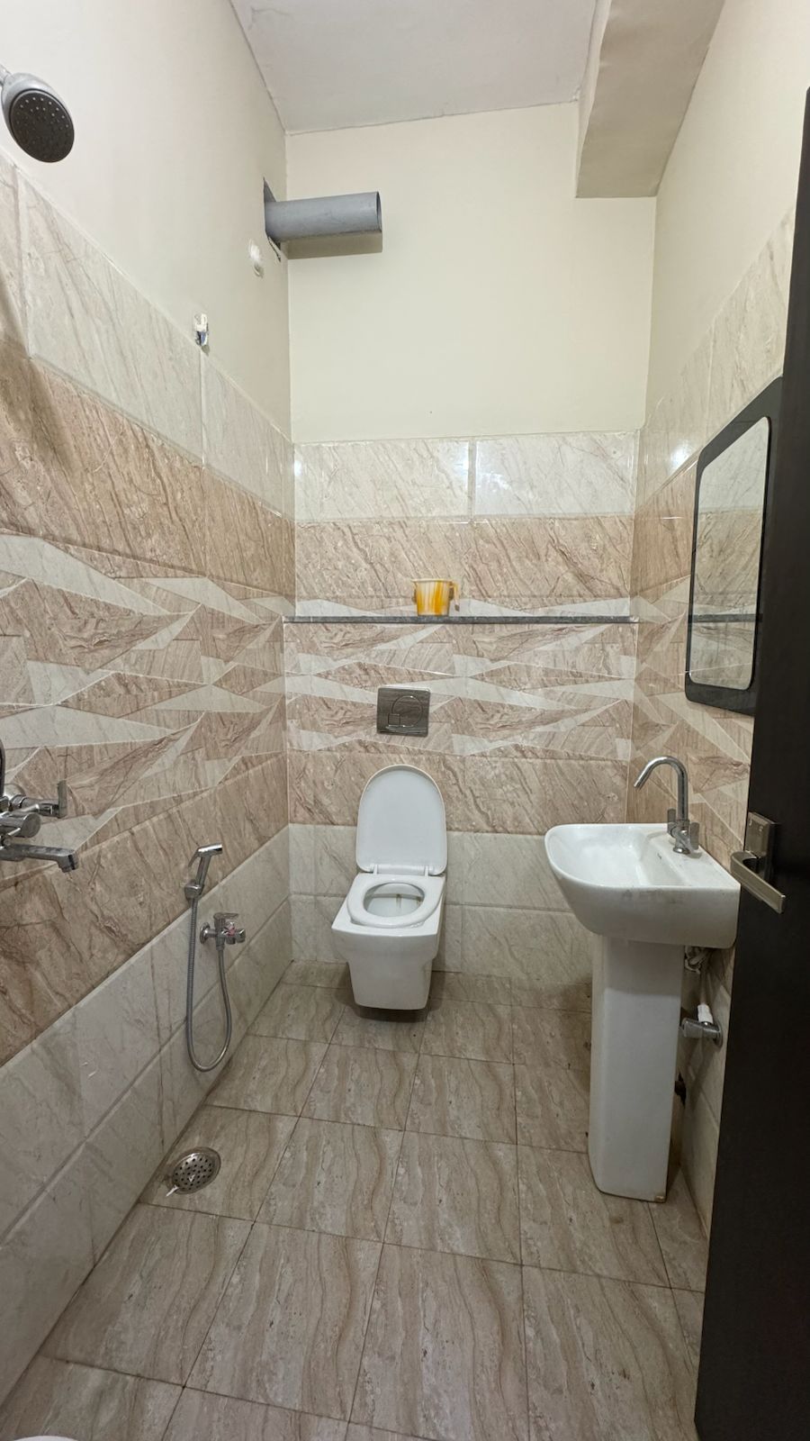 Hotal Shivansh Inn - Tap to explore photos