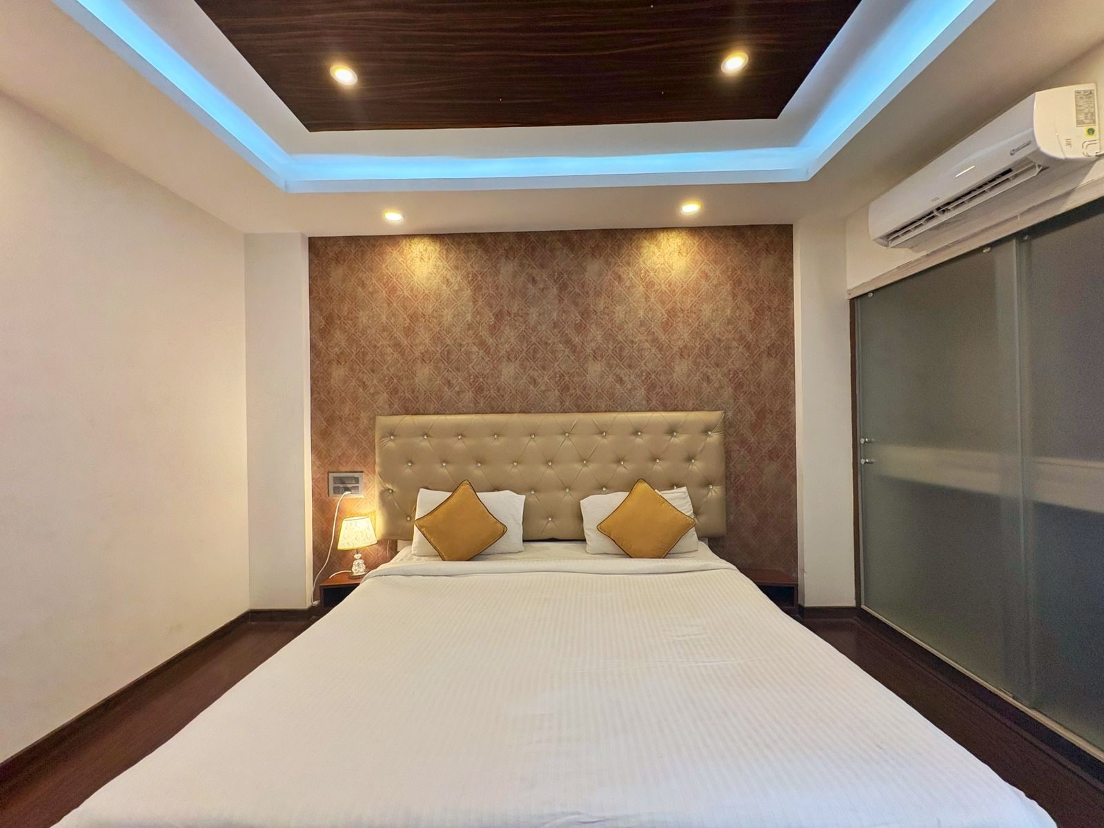 Mystic Apartotel - Hebbal - Tap to explore photos