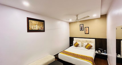 Vinayak Bhavan by Vinayak Hotels Room Type - Deluxe Double Room Vinayak Bhavan by Vinayak Hotels Room Type - Deluxe Double Room