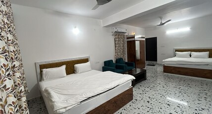 Hotel Keshvi Room Type - Super Deluxe Room