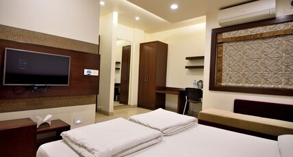 Hotel Alankar Palace (MP Nagar - Bhopal) Room Type - Super Deluxe