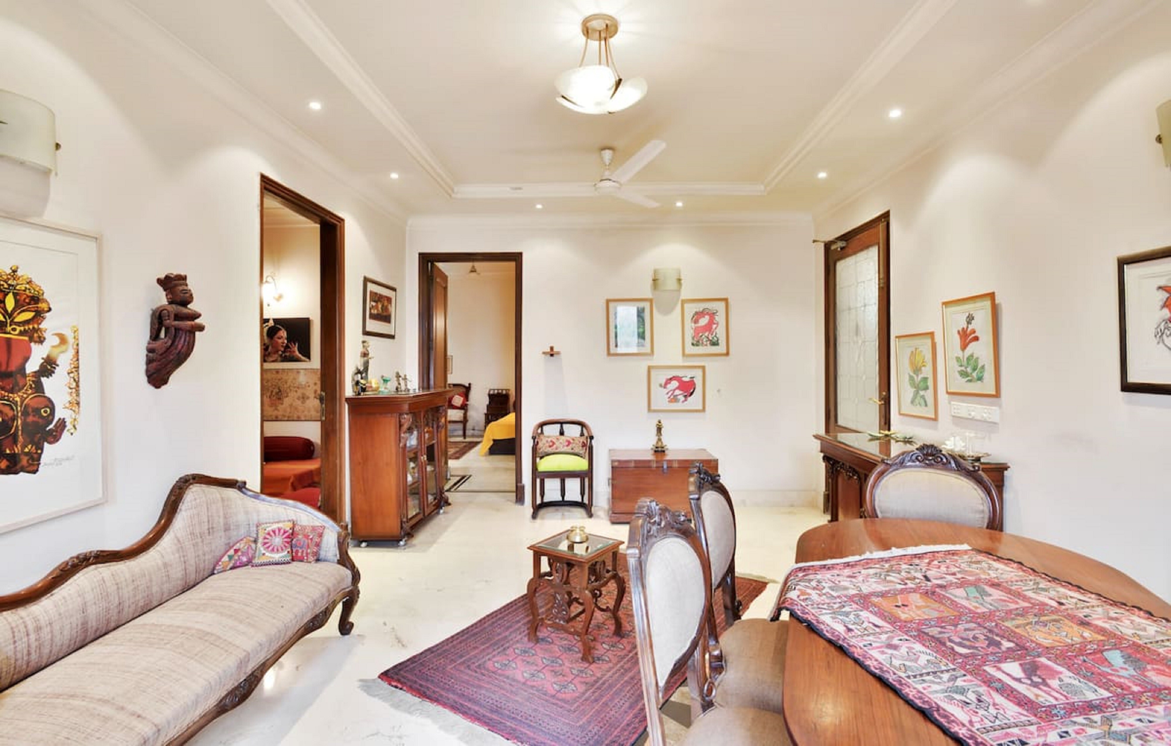 Artistic 3bhk apartment - Tap to explore photos