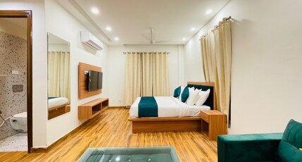 Hotel Melody Inn Room Type - Deluxe Room