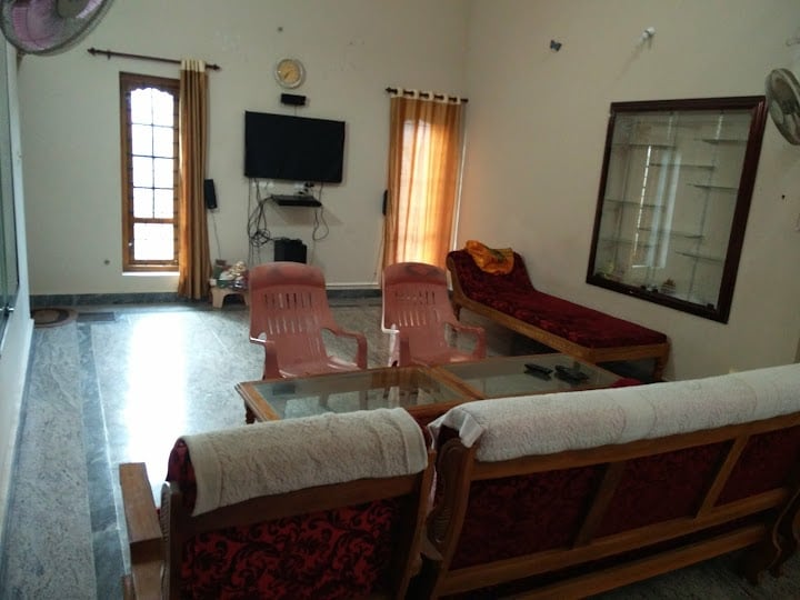 ANEYS HOME STAY - Tap to explore photos