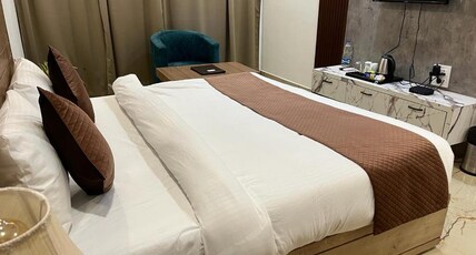 Hotel Eco Park Room Type - Deluxe Room