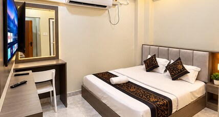GG STAY INN Room Type - Deluxe Room with Air Conditioning