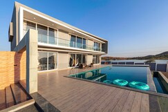 StayVista | Bellissimo Panorama 3 BHK Pool Villa