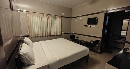 HOTEL KC Room Type - STANDARD ROOM
