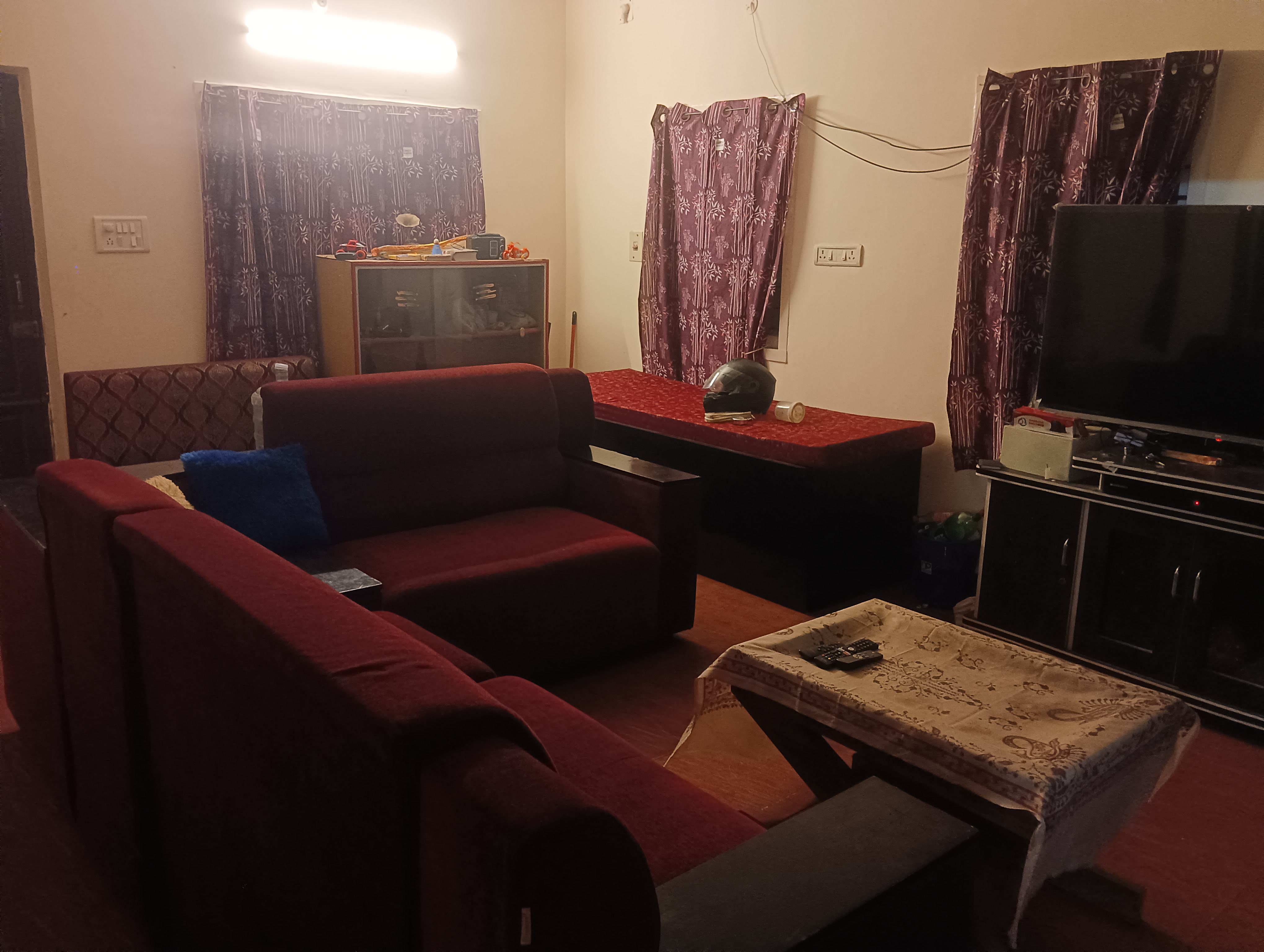 Rustic Roots - Tap to explore photos