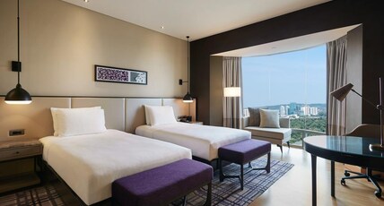 Hilton Kuala Lumpur Room Type - TWIN DELUXE LAKE VIEW