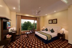 MB Greens- Clarks Inn Moradabad
