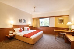 Hotel Skylon By Bizzgrow Hotels