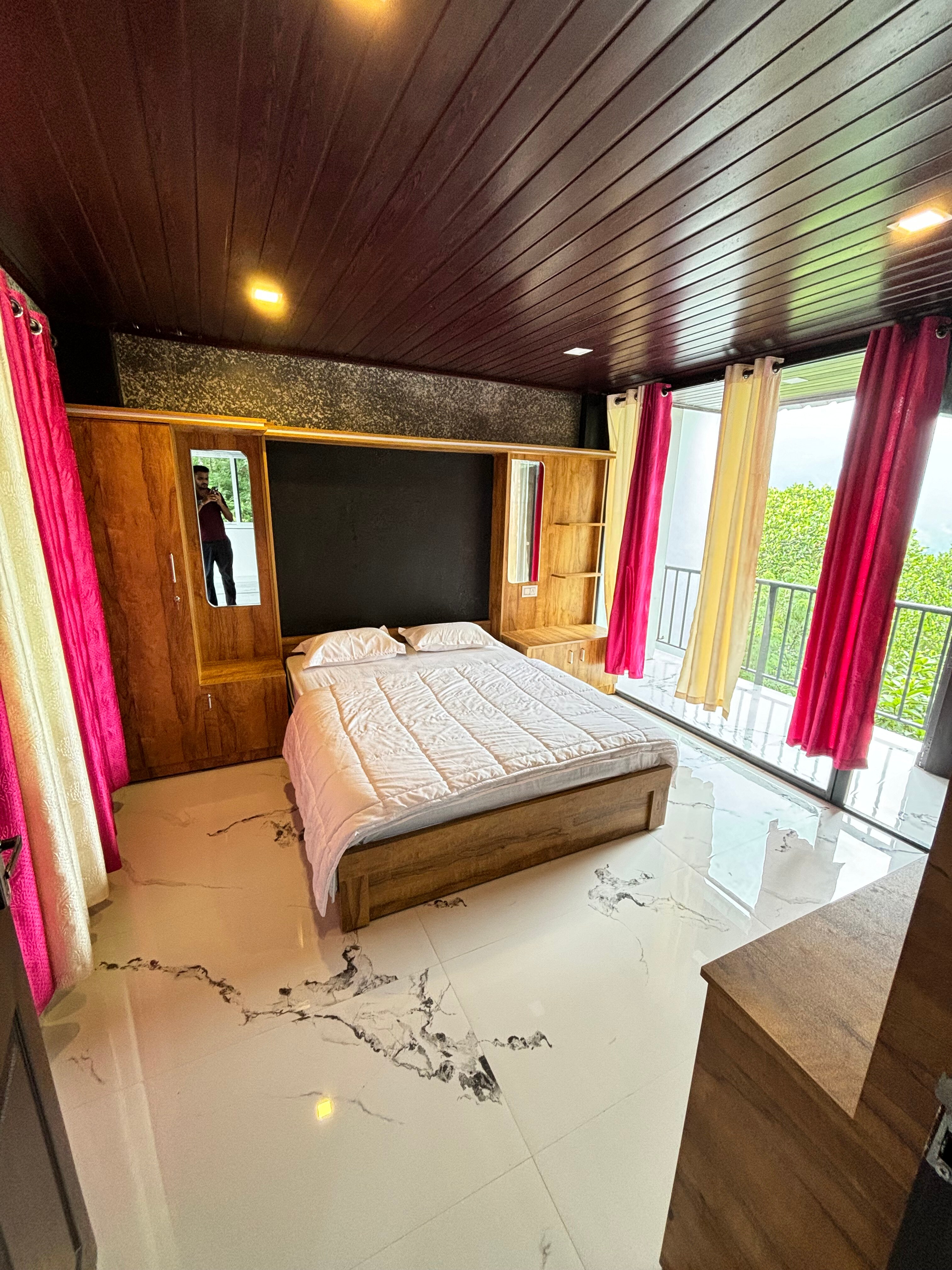 BLOOMS COTTAGE MUNNAR - Tap to explore photos
