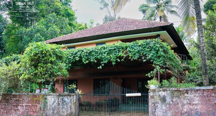 Seena Homestay and Huts Room Type - Seena Homestay - 3 Bedroom First Floor