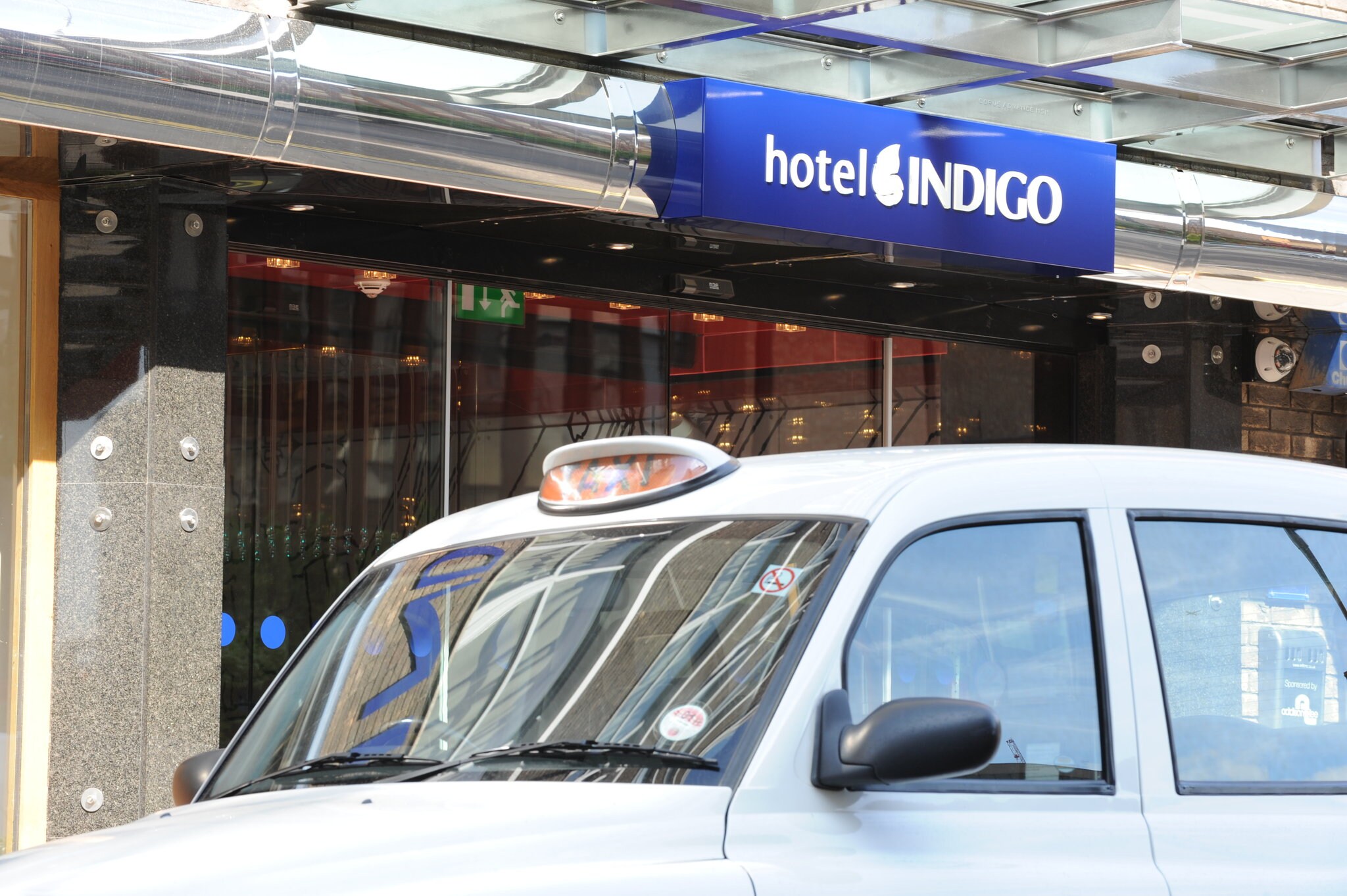Hotel Indigo London Tower Hill - Tap to explore photos