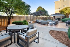 Staybridge Suites LINCOLN NORTHEAST, an IHG hotel