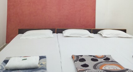 SHREE ATITHI EXECUTIVE Room Type - Deluxe