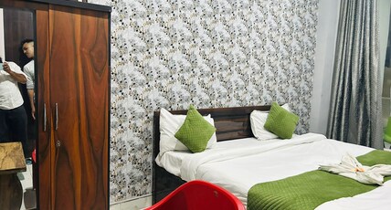 Urban Nest Hotel Room Type - Deluxe Room With Window