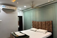 HOTEL GANPATI