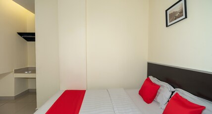 Hotel O Blossom Hotel Room Type - Deluxe King