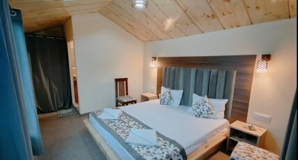 The Grand Lodge Pangong Room Type - Deluxe Cottages with Lake View
