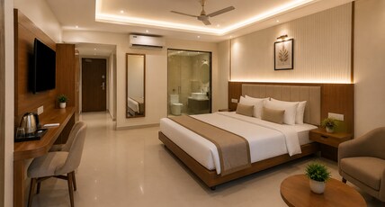 Hotel Akshat Prime Room Type - Premium Suit Room with Jacuzi
