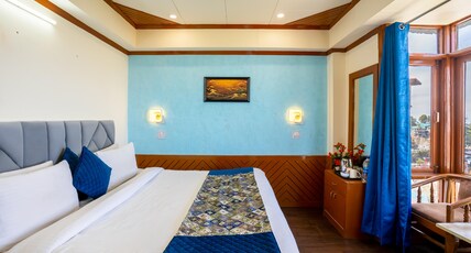 The Castle Villa: Boutique hotel in kufri Room Type - Deluxe Room with a View