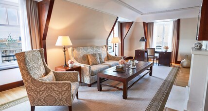 Hotel Adlon Kempinski Berlin Room Type - Brandenburger Gate Deluxe Suite