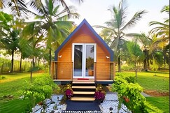 The Glampies Luxurious Pods