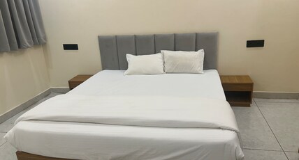 Hotel JAY Palace Room Type - deluxe room