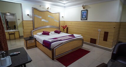 Hotel Prakaash Palace Room Type - Deluxe AC