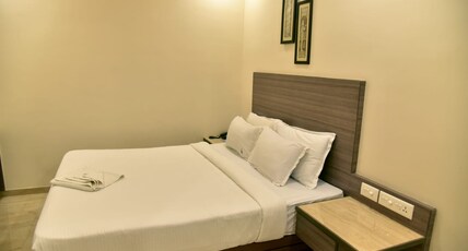 HOtel Dwarka Room Type - Deluxe A/C