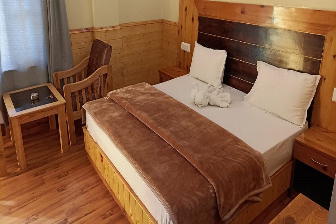 Hotel Rohtang View Villa - Tap to explore photos