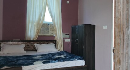 HOTEL THE GAURI EMPIRE Room Type - Deluxe Room HOTEL THE GAURI EMPIRE Room Type - Deluxe Room