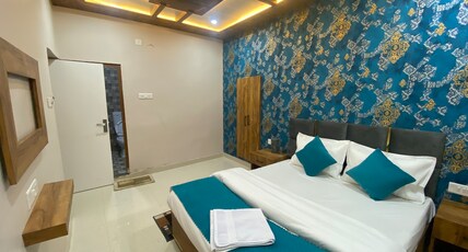 Gomati Residency | A Heritage Homestay Room Type - Double Deluxe AC Room